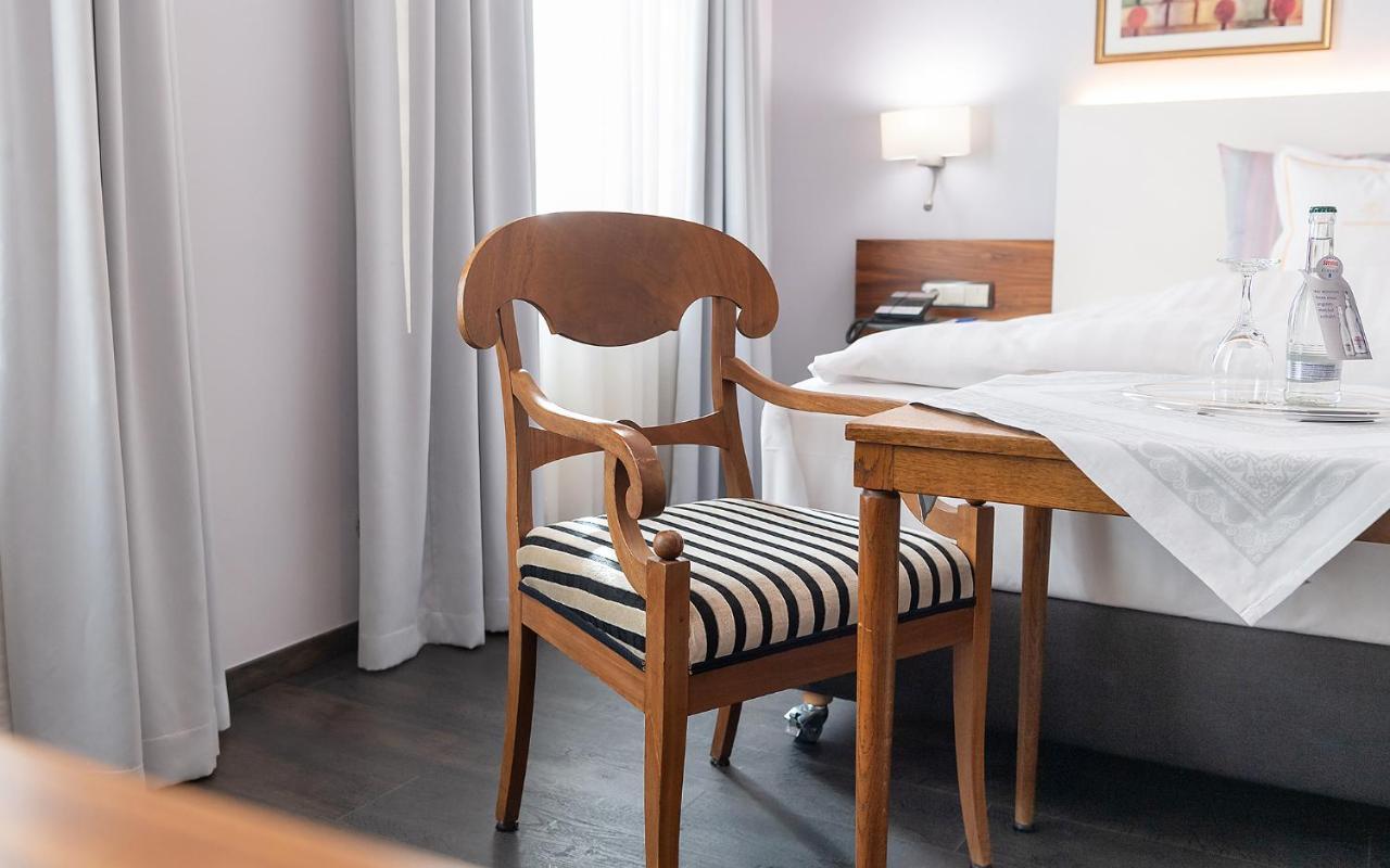 Romantichotel Goldener Karpfen Fulda Esterno foto