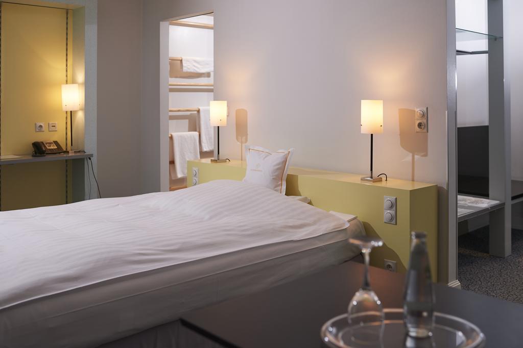 Romantichotel Goldener Karpfen Fulda Esterno foto