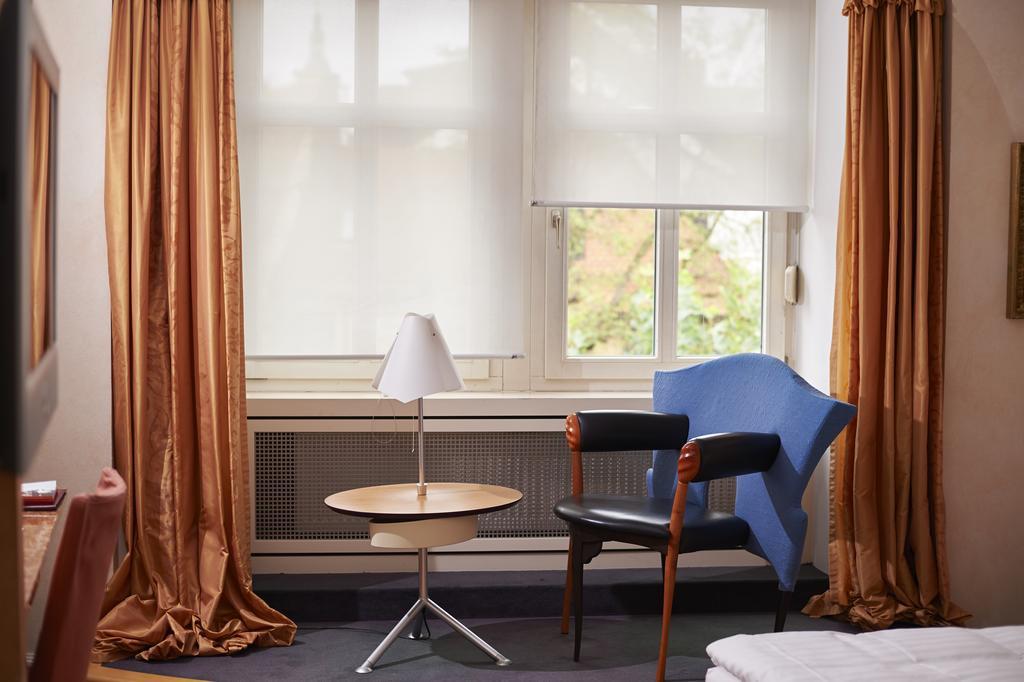 Romantichotel Goldener Karpfen Fulda Esterno foto