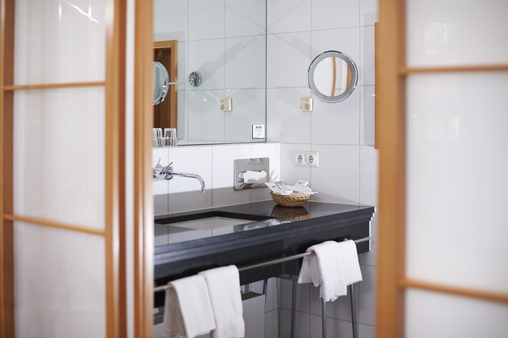 Romantichotel Goldener Karpfen Fulda Esterno foto